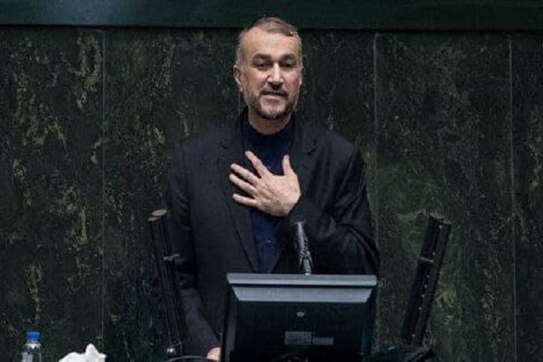 گفتگوی مجازی امیر عبد اللهیان با جمعی از ایرانیان مقیم آمریکا