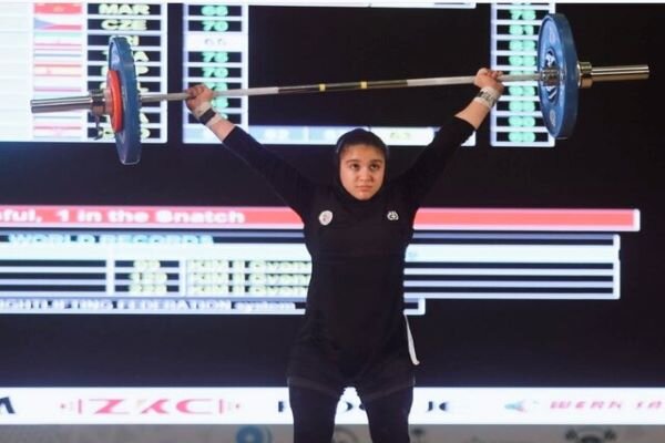 Iranian girl makes history at W Junior Weightlifting C'ships