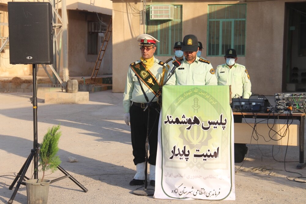 مراسم صبحگاه هفته نیروی انتظامی در گناوه برگزار شد
