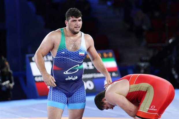 İran ağır siklet grekoromen güreş tarihinin ilk altın madalyasını kazandı