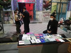 سفیران حسین ۸ هزار نسخه کتاب فروختند