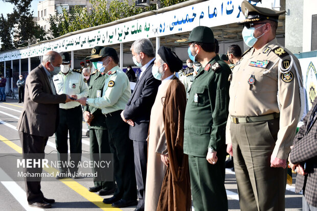 مراسم صبحگاه مشترک فرماندهی انتظامی تهران بزرگ صبح امروز دوشنبه برگزار شد