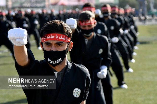 حفل صباحي مشترك لقيادة قوى الأمن الداخلي بالعاصمة طهران / بالصور