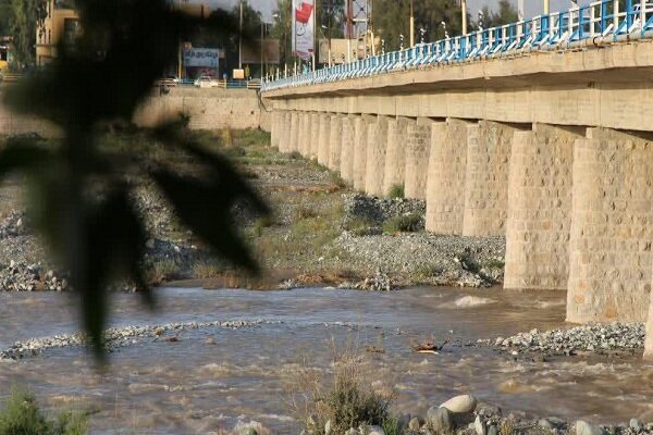 ماجرای پلی که سوراخ شد/ ۱۰ هزار نفر و تنها یک پل