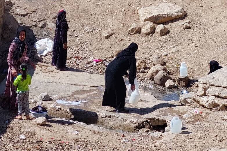 مصائب یک روستای دلفان؛ مشکل آب سیلِ مهاجرت به راه انداخت!