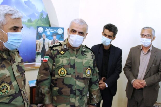  لوح شجاعت ارتش به شهید علی لندی اهدا شد 