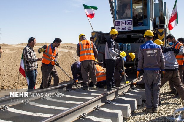 اعتبار ساخت راه آهن شیراز-بوشهر-عسلویه رسید/ ۴۰۰ میلیون دلار-یورو