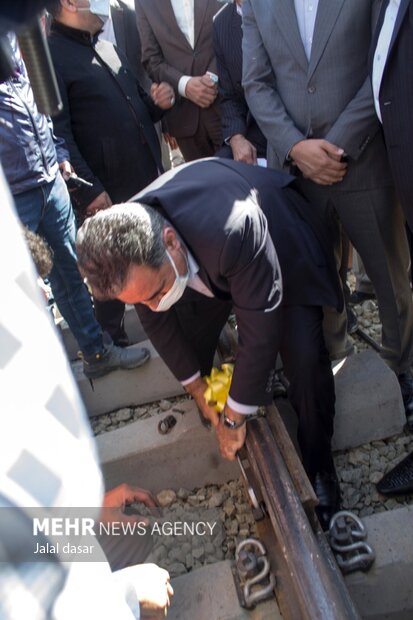 Completion of railing operation of Hamedan-Sanandaj Railway
