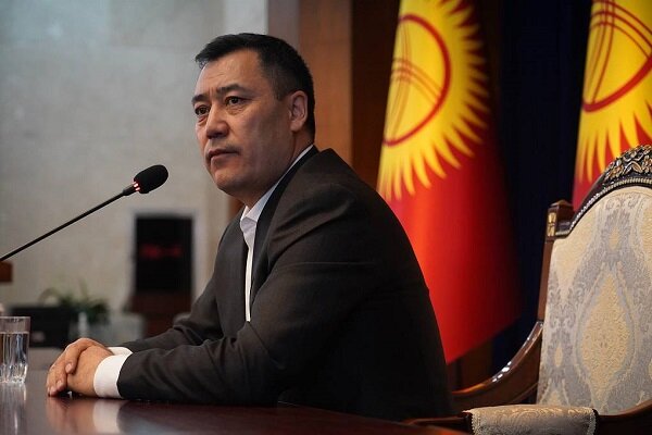 رئیس جمهور قرقیزستان کابینه دولت این کشور را منحل اعلام کرد