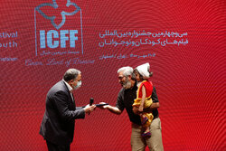 "Uluslararası Çocuk Filmleri Festivali"nin kapanış töreninden fotoğraflar