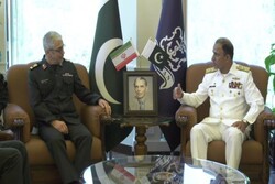 Bagheri, Pakistan Navy Chief review Tehran-Islamabad ties