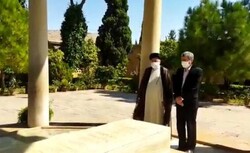 حافظ هویت ملی و دینی ایرانیان است