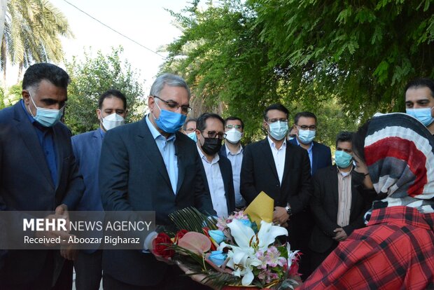 سفر  بهرام عین اللهی وزیر بهداشت، درمان و آموزش پزشکی به شهرستان لارستان