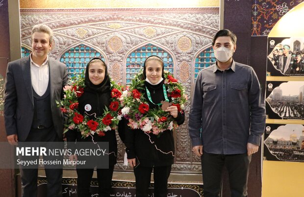 ورود بانوی مدال آور وزنه برداری کشور به مشهد