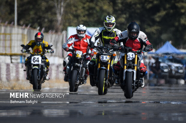 1st round of men’s, women’s motorcycle racing competitions
