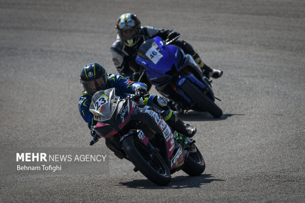 1st round of men’s, women’s motorcycle racing competitions
