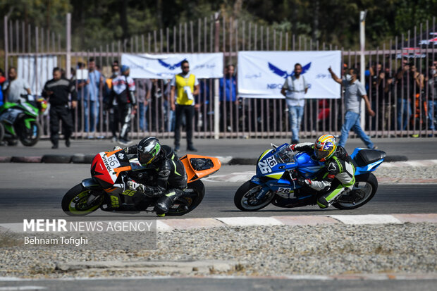 1st round of men’s, women’s motorcycle racing competitions
