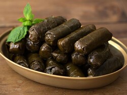 طرز تهیه دلمه در شهر سوخته/غفلت از ظرفیتی ارزشمند در صنعت گردشگری