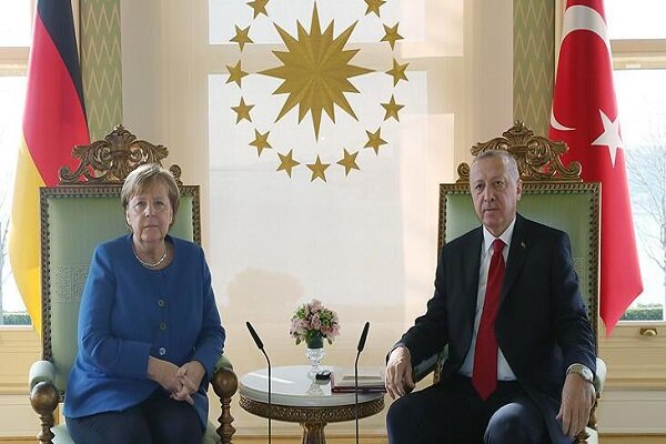 «مرکل» برای برای حمایت اتحادیه اروپا از ترکیه شرط گذاشت