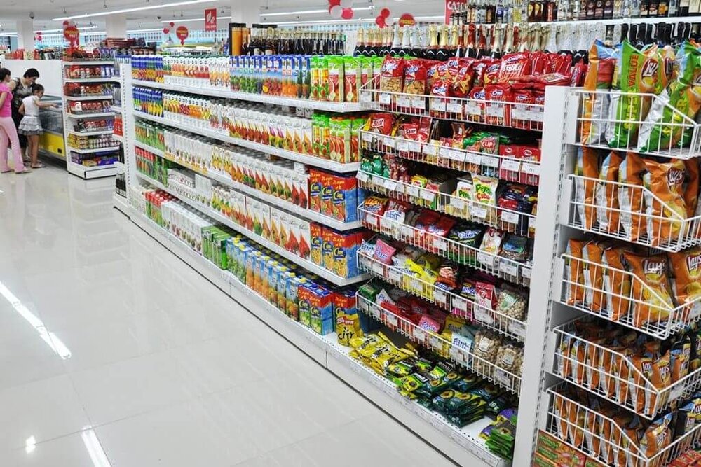 عرضه مواد غذایی در فروشگاه‌های خوزستان کنترل شود