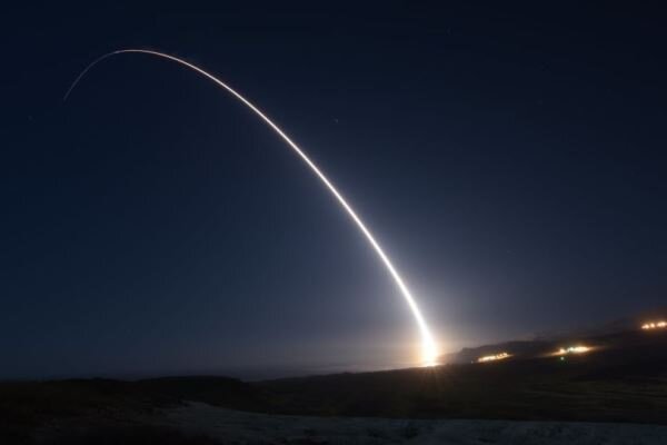 آمریکا یک سامانه موشکی جدید و ناشناخته را آزمایش می کند