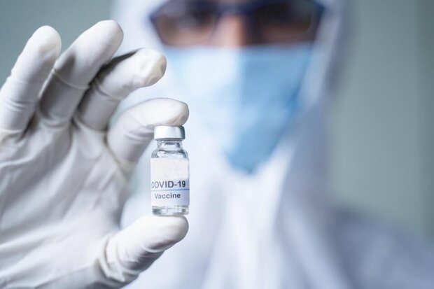 آغاز تزریق دز سوم واکسن کرونا کادر بهداشت و درمان در نهاوند