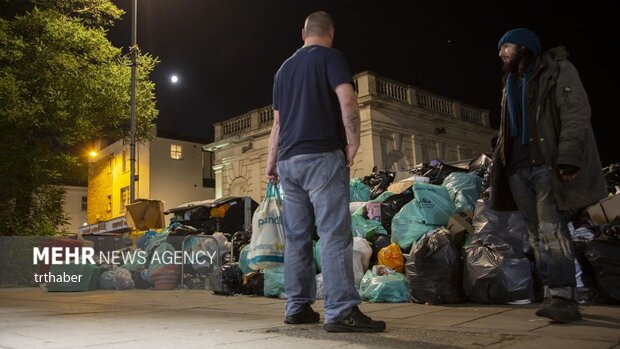 خیابان های پر از زباله درانگلستان