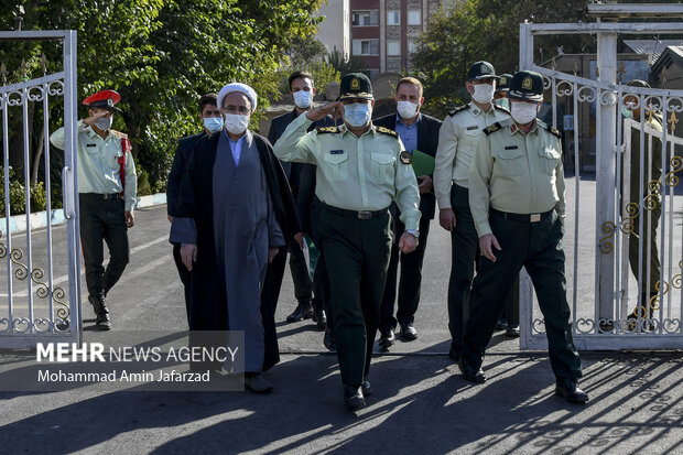  سردار حسین رحیمی رئیس پلیس پایتخت  درحال ورود به چهارمین مرحله طرح کاشف پلیس آگاهی است
