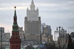 روسیه دیپلمات های خود را از اوکراین خارج می کند