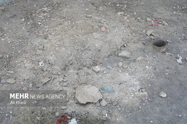 محل انفجار بمب صبح امروز در کابل را در تصویر می بینید