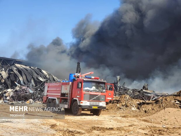 آتش سوزی در شهرک صنعتی مامونیه