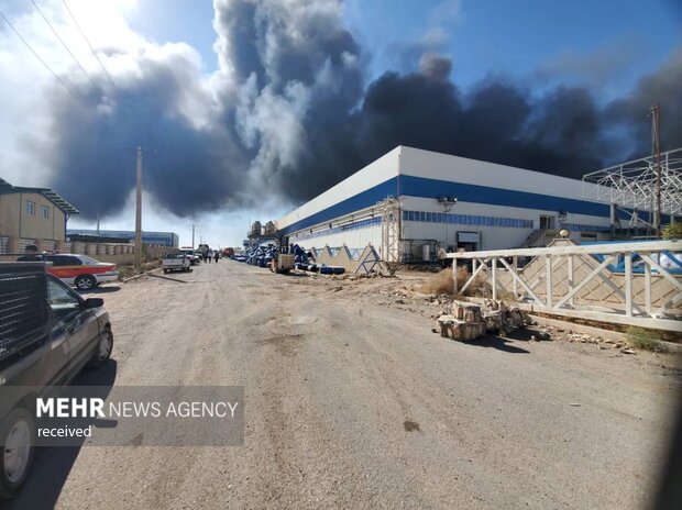 آتش سوزی در شهرک صنعتی مامونیه