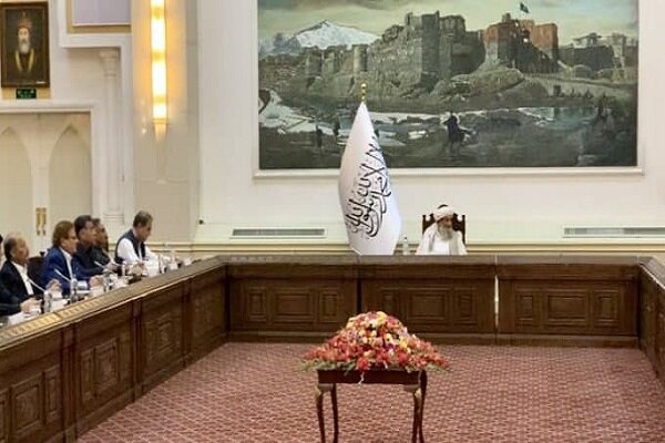 کابل میں  پاکستانی وزیر خارجہ کی طالبان کے عبوری وزیراعظم  سے ملاقات 