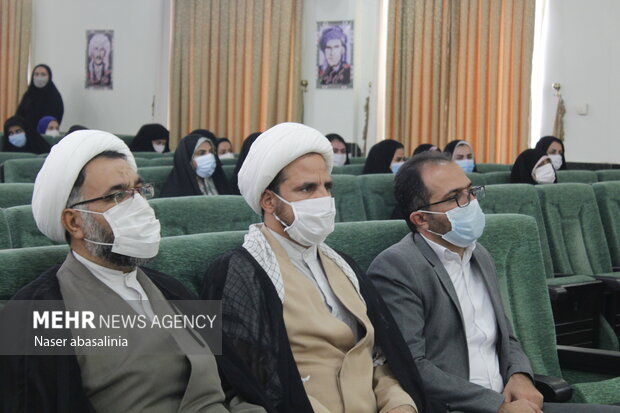 همایش تجلیل از طلاب برتر و تقریبی کردستان