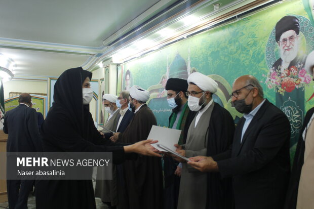 همایش تجلیل از طلاب برتر و تقریبی کردستان