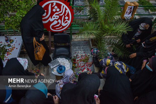 آیین بزرگداشت سالروز شهادت شهید منصور خادم الصادق در گلزار شهداء شیراز