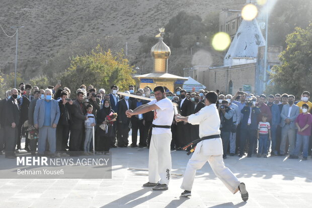 حضور وزیر ورزش و جوانان در روستای تاریخی هزاوه
