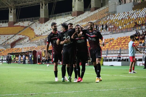 IPL leaders Sepahan edge Foolad - Tehran Times