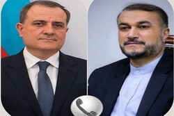 Emir Abdullahiyan ile Azeri mevkidaşı Bayramov telefonda görüştü