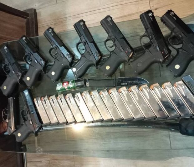 Police dismantle weapons-trafficking team in Urmia