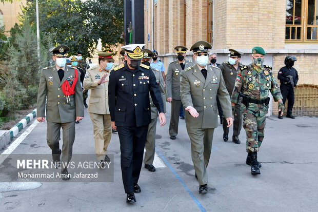 Pakistani military delegation's visit to Imam Ali Uni.