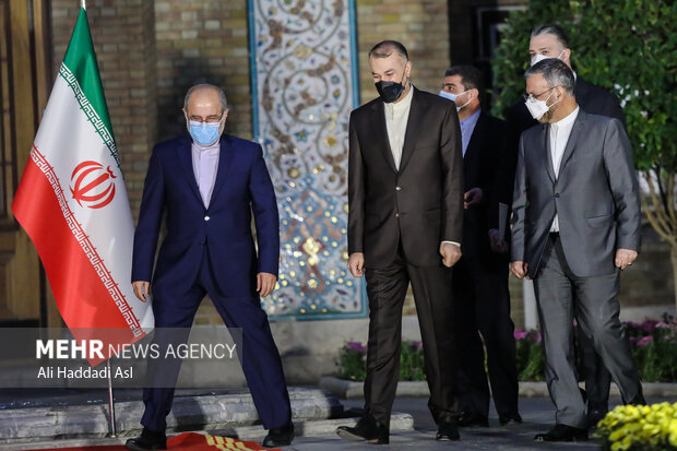 حسین امیر عبداللهیان وزیر امورخارجه برای استقبال از سراج‌الدین مهرالدین وزیر امور خارجه تاجیکستان آماده می شود
