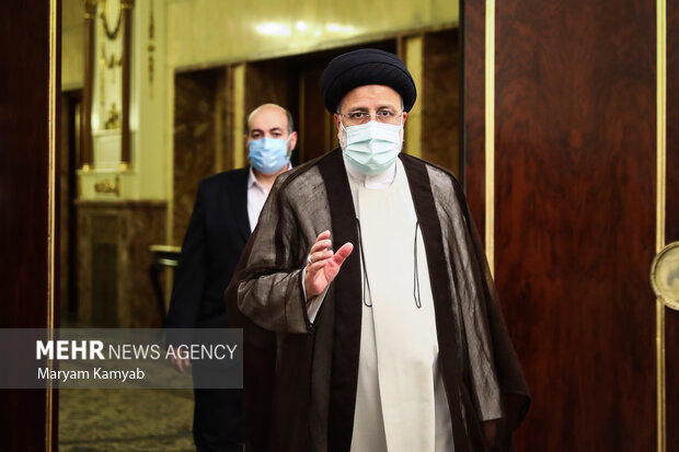 حجت الاسلام سید ابراهیم رئیسی در حال ورود به محل دیدار با وزیر امور خارجه ترکمنستان است