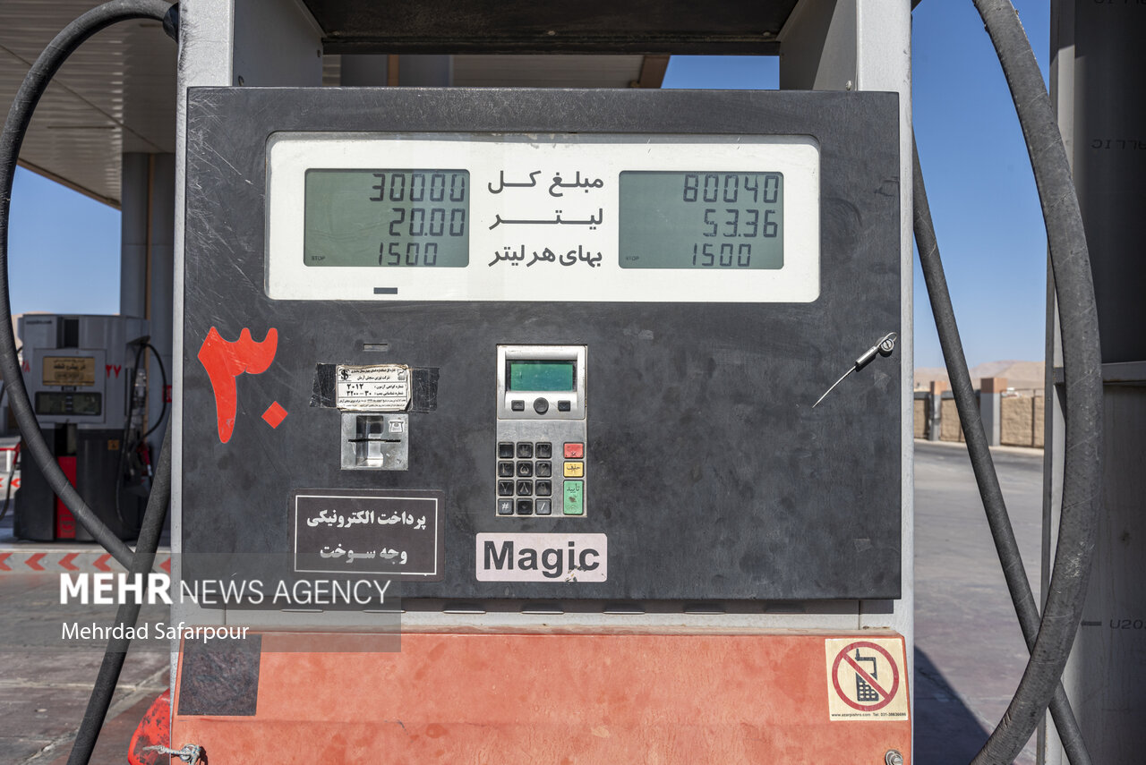 توزیع ۹۸ میلیون لیتر انواع مواد سوختی بین کشاورزان فارس