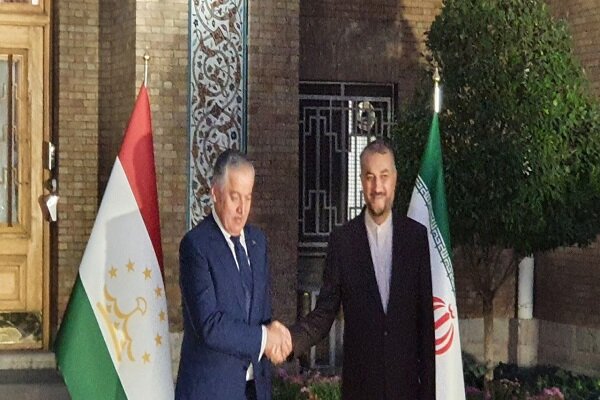 وزرای خارجه ایران و تاجیکستان دیدار و گفتگو کردند