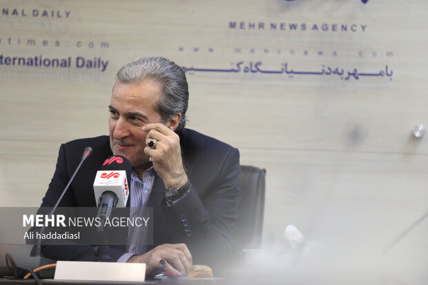  علی المؤمن رئیس مرکز تحقیقات راهبردی مشرق عربی در میزگرد تخصصی پسا انتخابات عراق حضور دارد