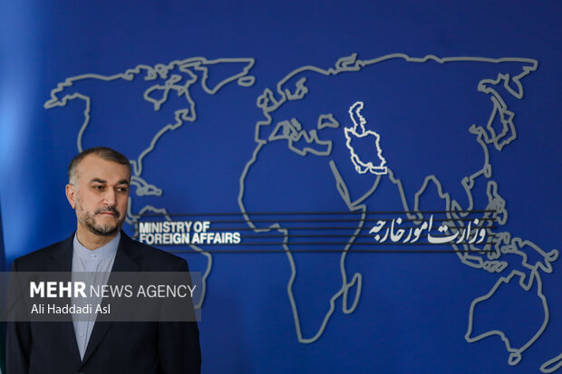 عبداللهيان يتوجه إلى باكستان لحضور اجتماع وزراء خارجية الدول الأعضاء في منظمة التعاون الإسلامي