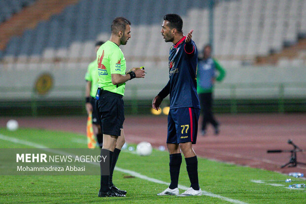 Persepolis 2-1 Nassaji: IPL
