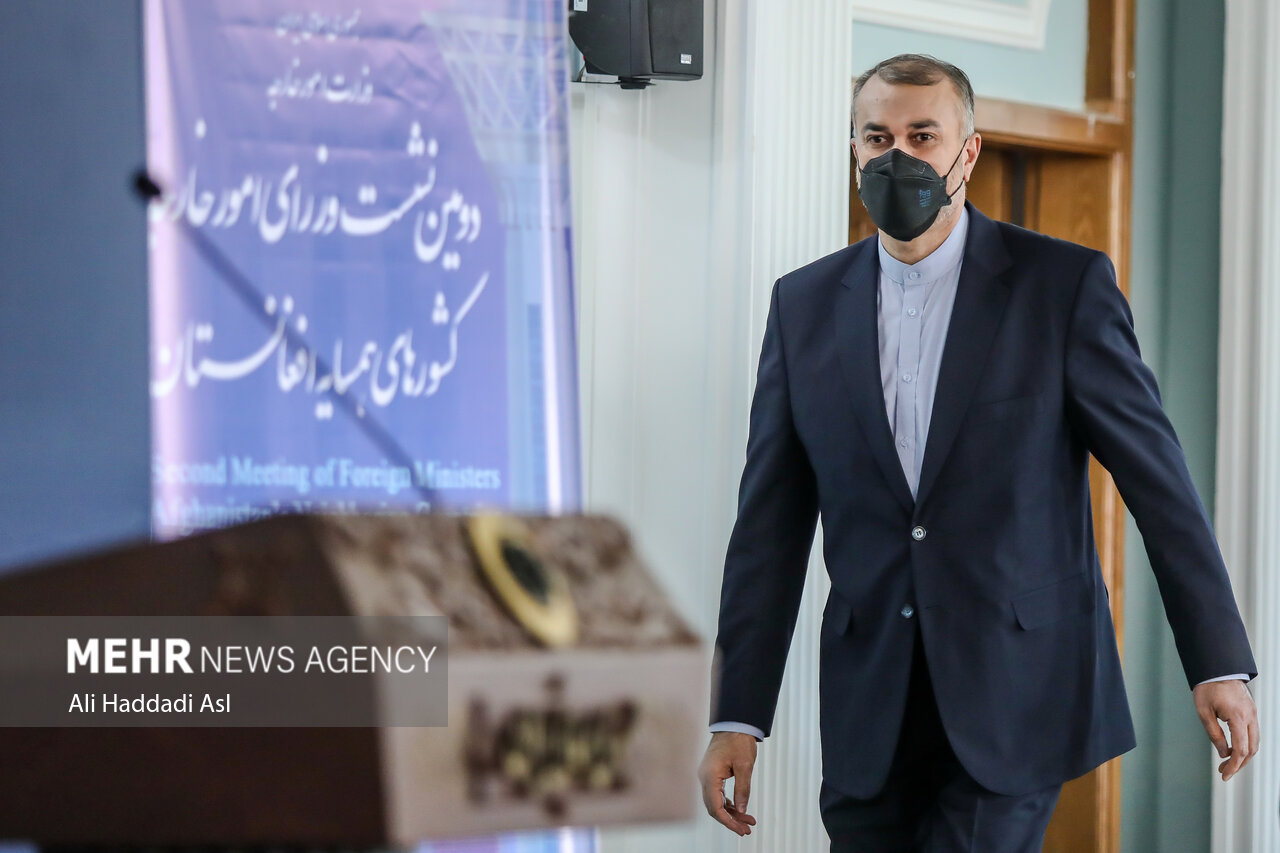 ایرانی وزیر خارجہ امیر عبداللہیان باکو روانہ ہوگئے