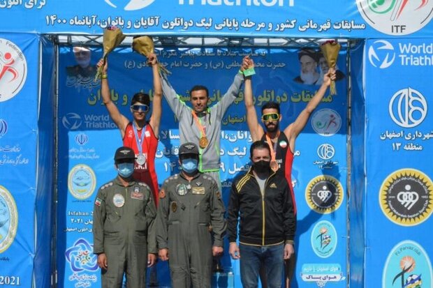 ورزشکار کردستانی صاحب مدال طلای رقابت‌های دوگانه کشور شد